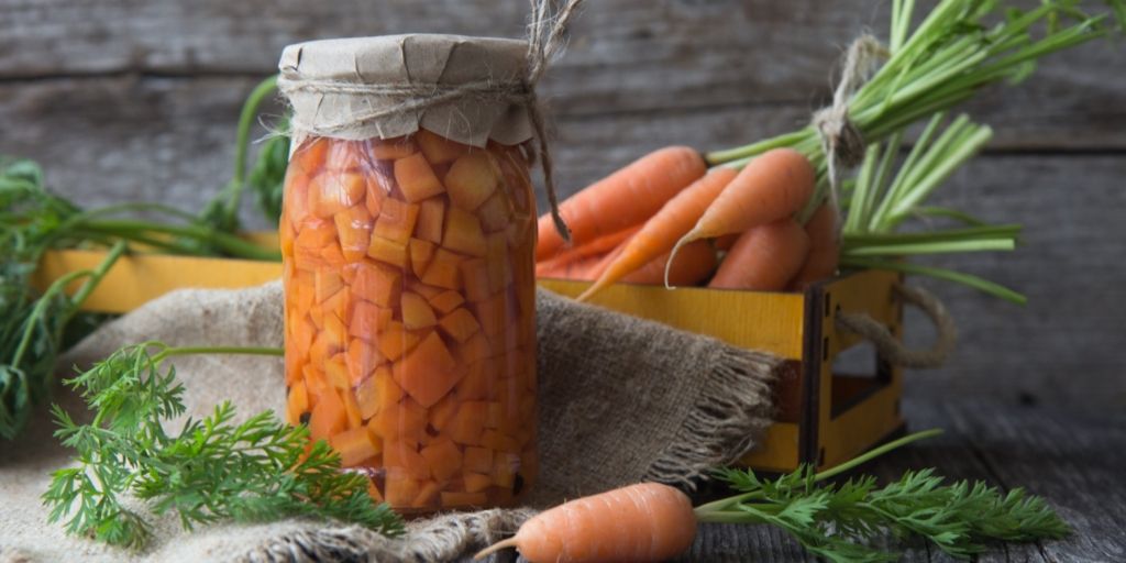 Как замариновать морковь кубиками на зиму: простой рецепт